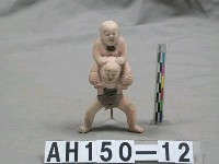 藏品(粘土塑像－雙童疊抱)的圖片